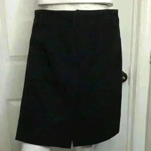 J. McLaughlin skirt, size 2; Collegiate, Preppy, Casual Friday, Professional - Picture 2 of 4